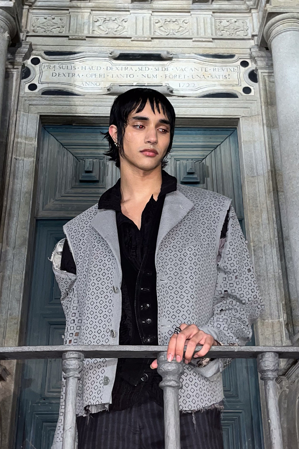 RECONSTRUCTED LASERCUT BLAZER