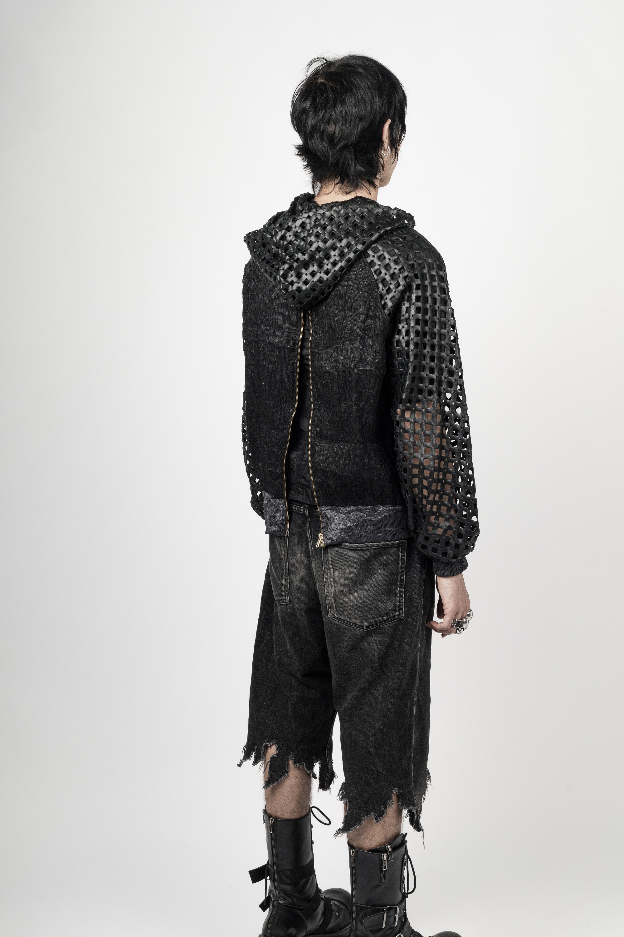 LASERCUT ZIPPER HOODIE