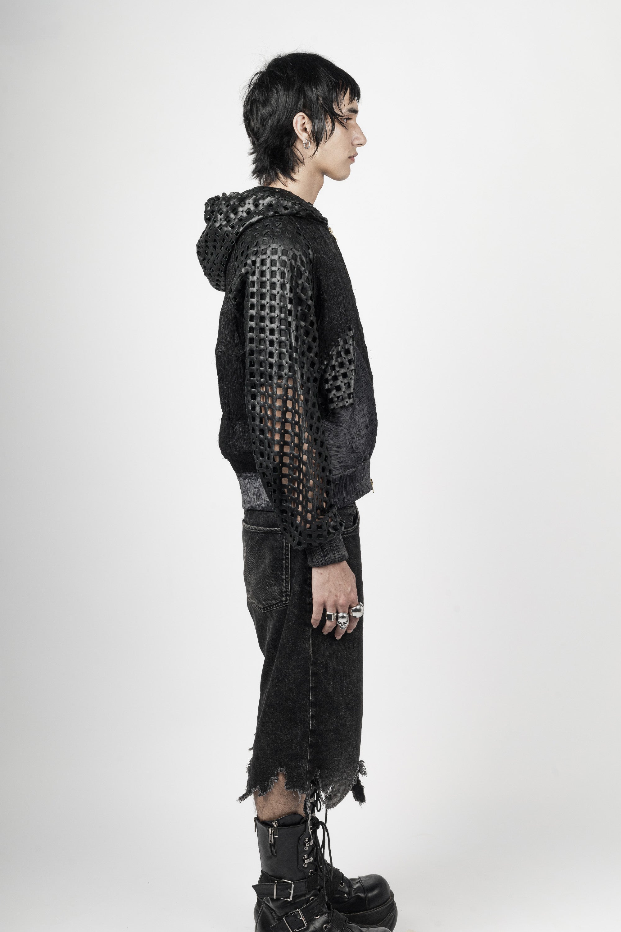 LASERCUT ZIPPER HOODIE