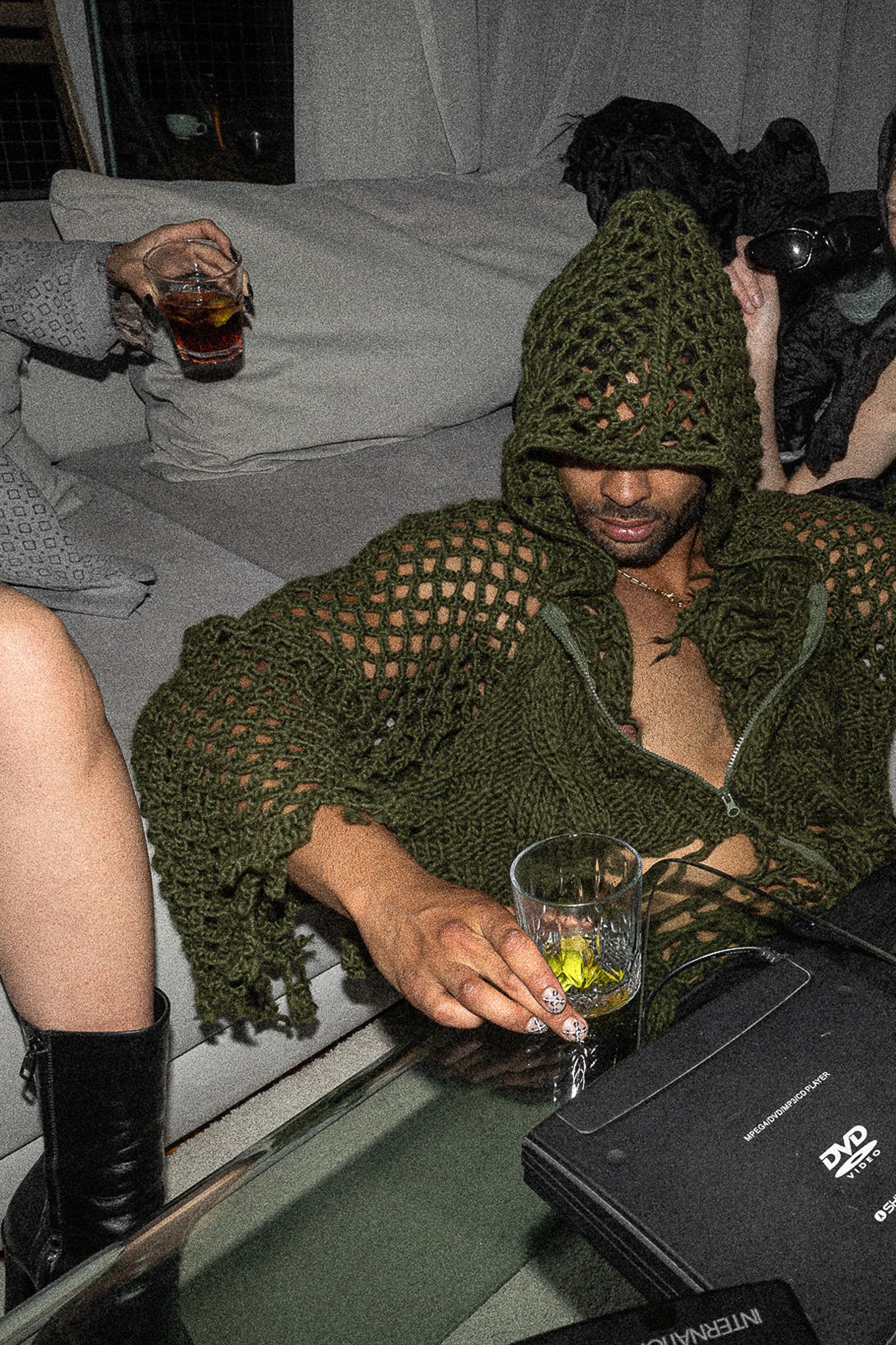 VOSTOK KNIT ZIPPER